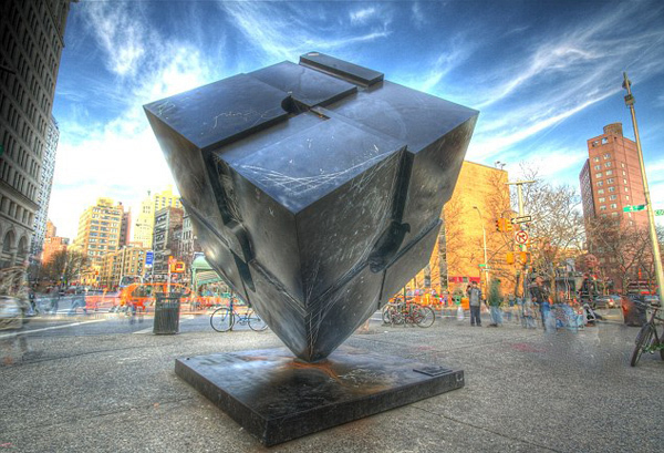 法兰克福训练开放日,关键时刻战术微调引欢呼,社区盾在即,年轻球员得到机会的简单介绍 法兰克福训练开放日,关键时刻战术微调引欢呼,社区盾在即,年轻球员得到机会的简单介绍